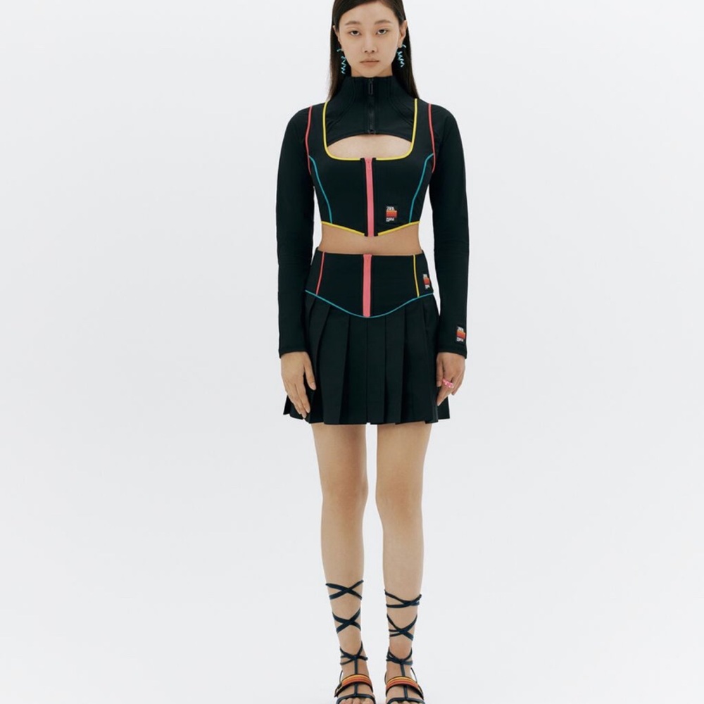 Crop top by Zara purple magazine